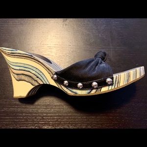 Size 9 Chinese Laundry Wedges